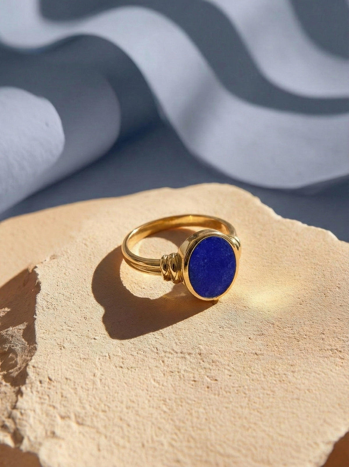 NYGS signetring met lapis lazuli
